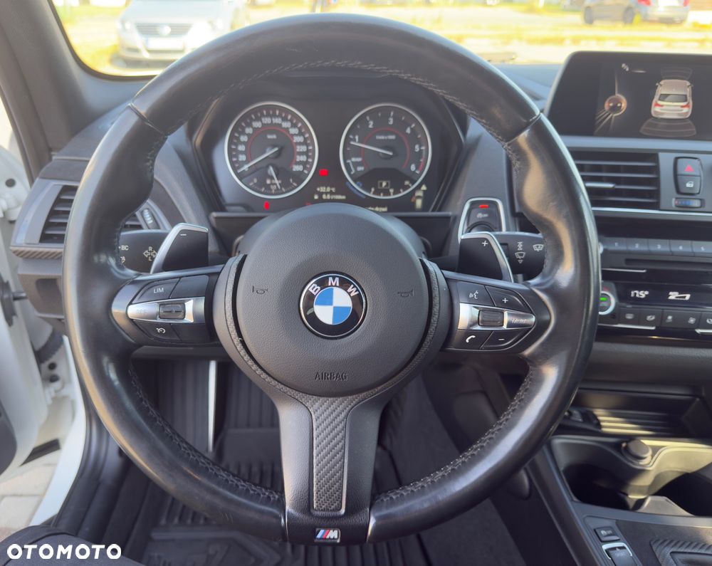 BMW Seria 1 120d xDrive M Sport sport - 22