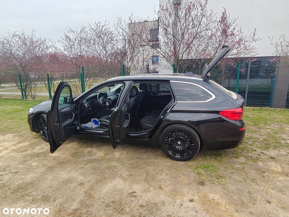 BMW Seria 5 520d Sport Line sport - 9