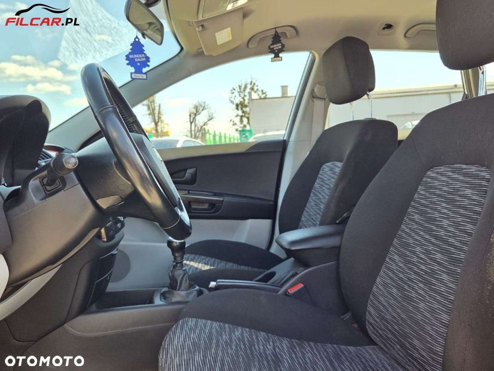 Kia Ceed - 6