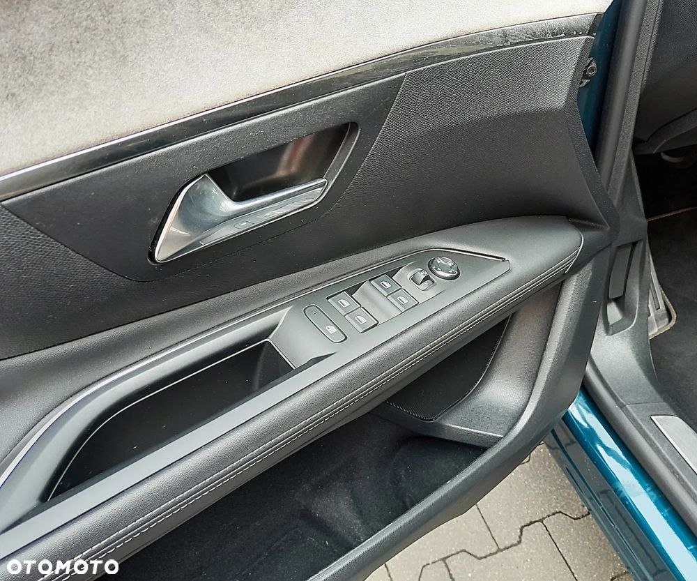 Peugeot 3008 1.6 PureTech Hybrid4 PHEV GT Pack S&S EAT8 - 9