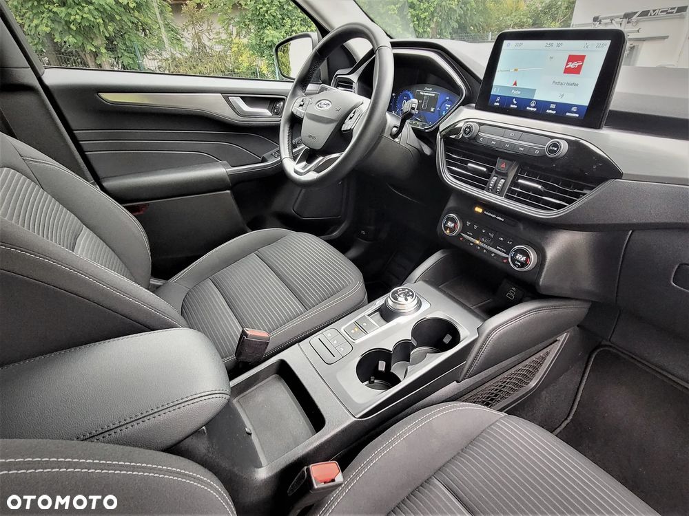 Ford Kuga - 12