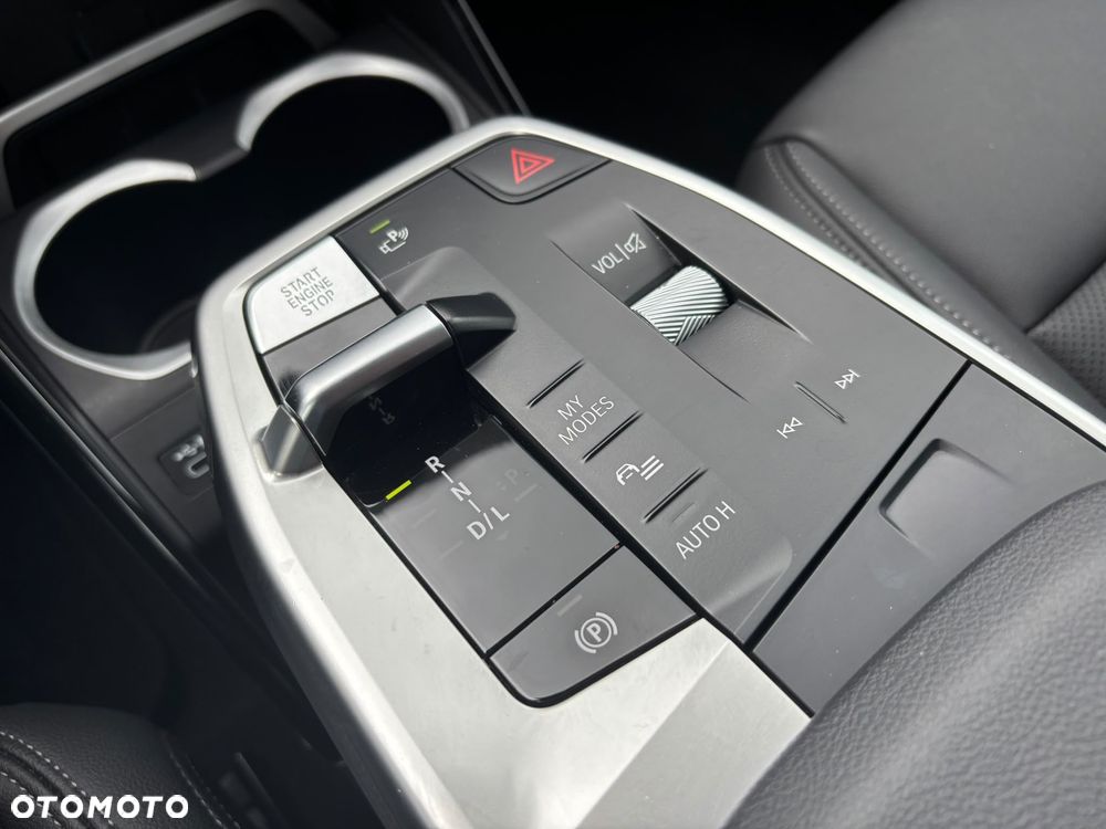 BMW X1 sDrive18i xLine - 14