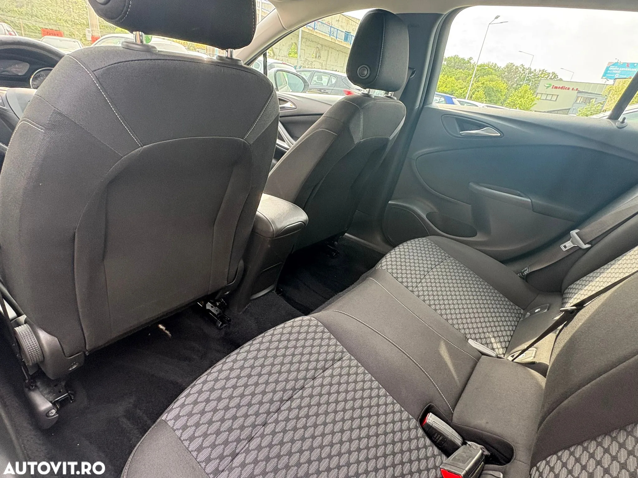 Opel Astra Sport Tourer Turbo 1.4 ECOTEC Dynamic Aut. - 6