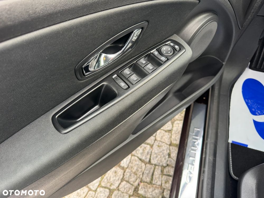 Renault Megane 1.5 dCi Limited EDC - 28