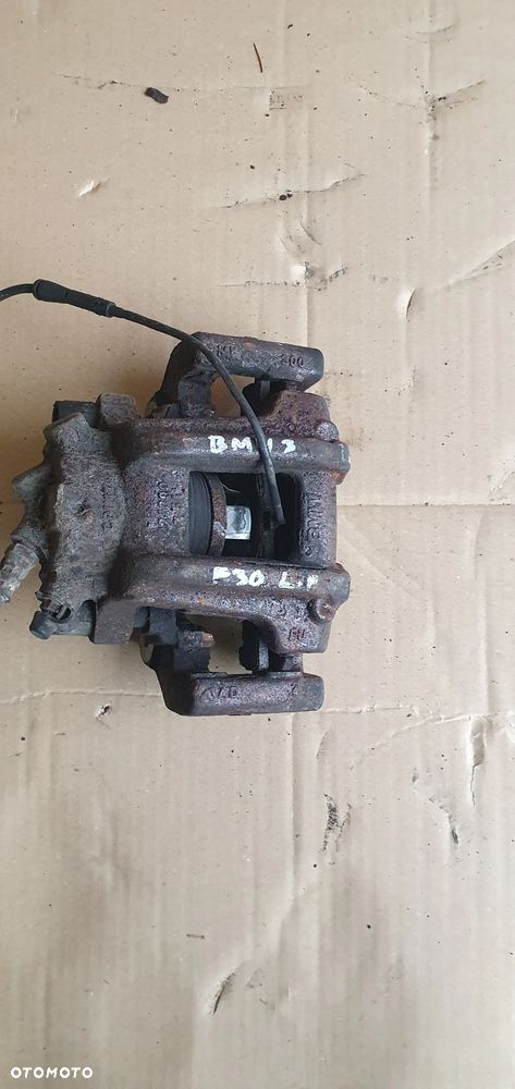 Zacisk hamulcowy lewy przód przedni lewy BMW 3 F30 F31 - 2