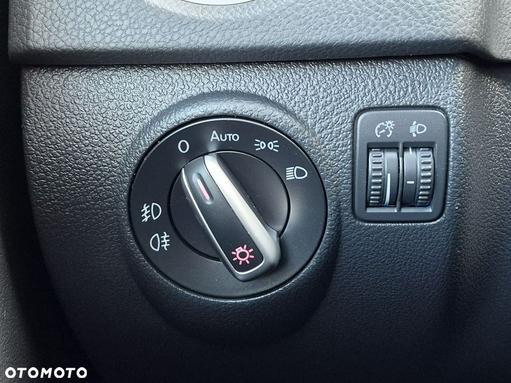 Volkswagen Tiguan - 32