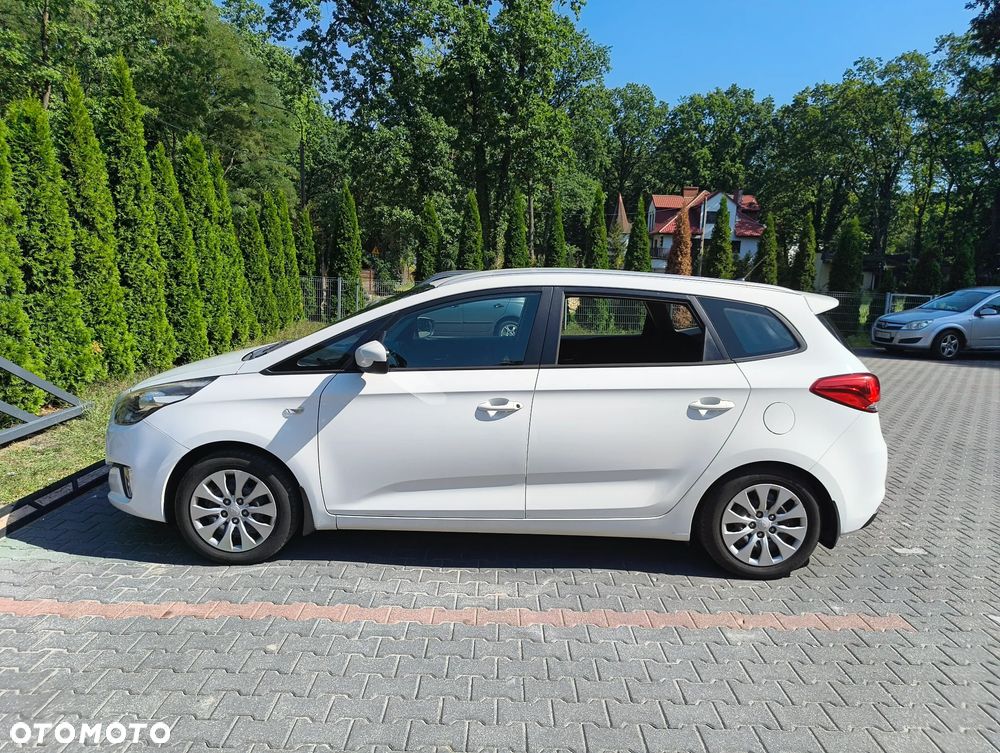 Kia Carens 1.6 GDI S - 2