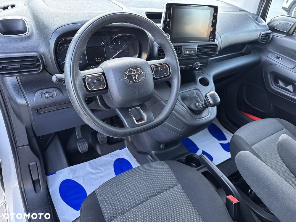 Toyota PROACE CITY - 21