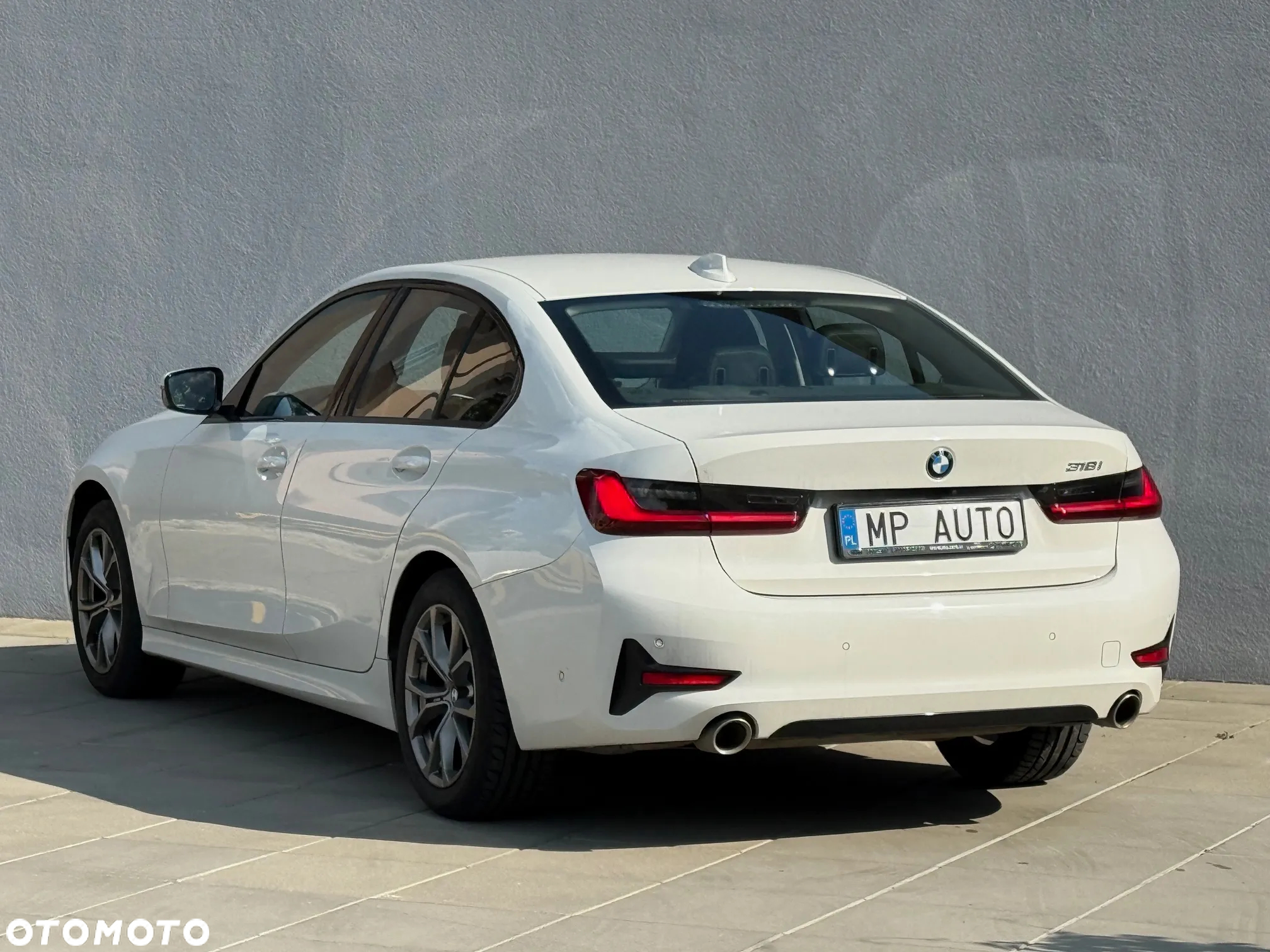 BMW Seria 3 318i Sport Line - 3