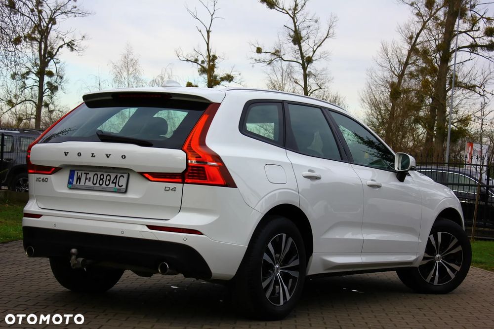 Volvo XC 60 D4 Momentum Pro - 14
