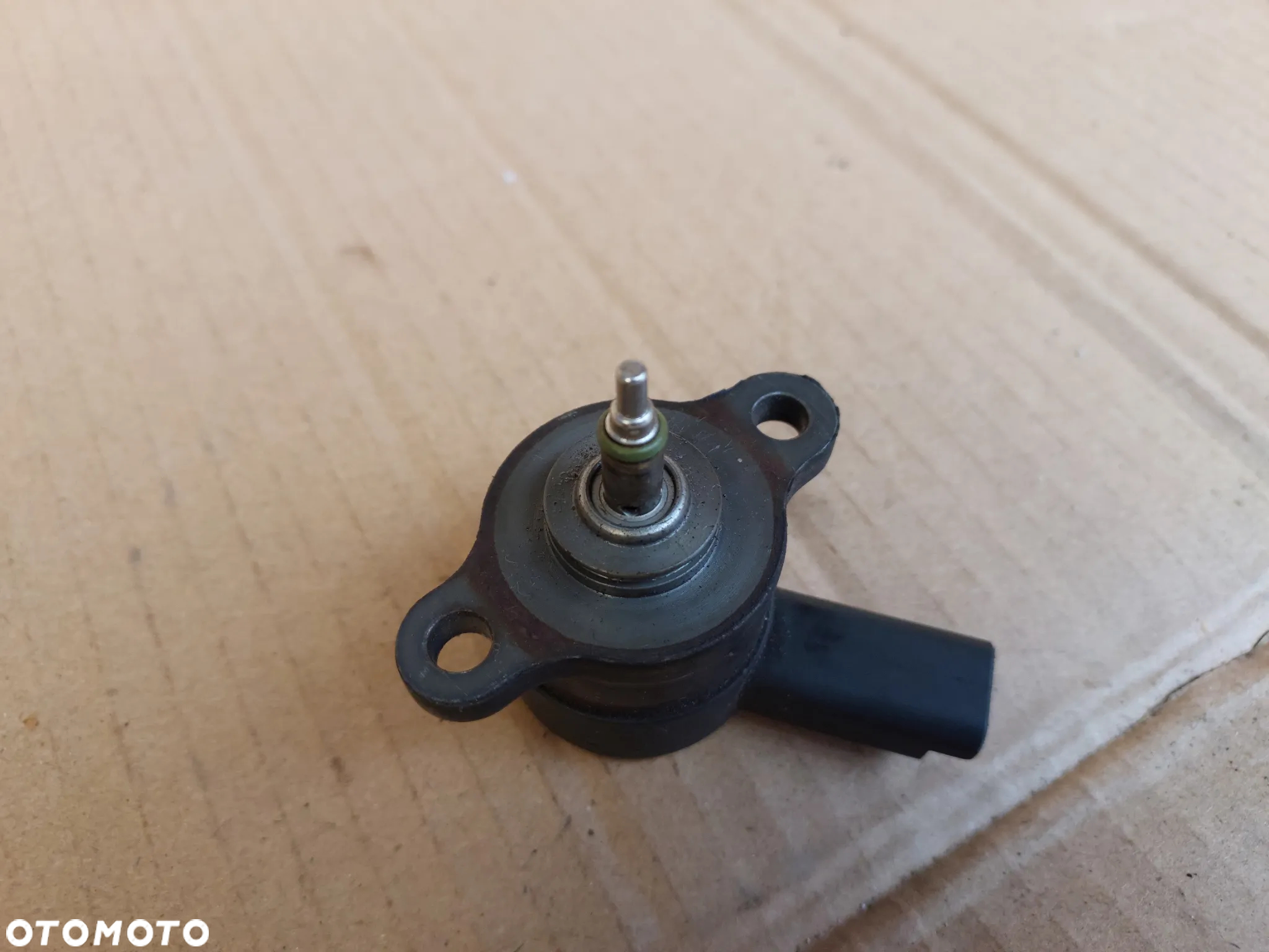 Czujnik zaworek regulator ciśnienia paliwa Citroen Peugeot 2.0 HDI 0281002493 Szybka wysyłka - 4