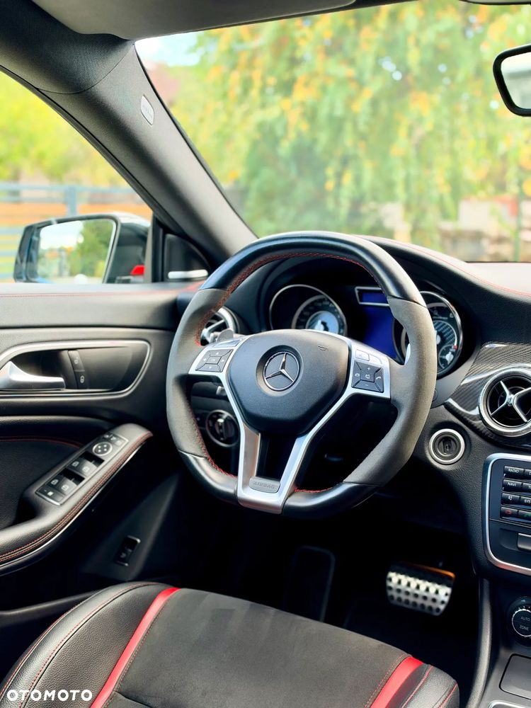 Mercedes-Benz CLA 45 AMG 4-Matic - 21