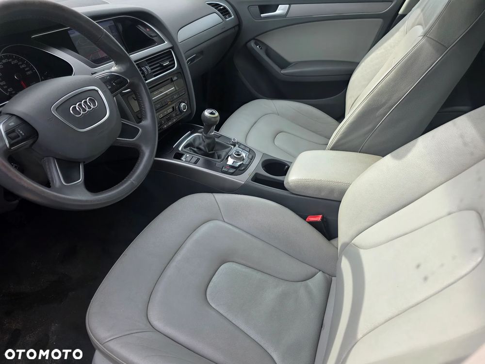 Audi A4 Avant 2.0 TDI DPF Attraction - 12