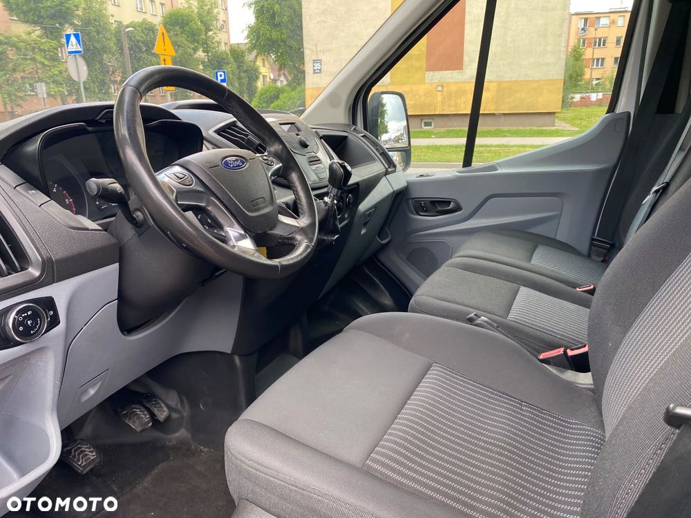 Ford Transit - 8