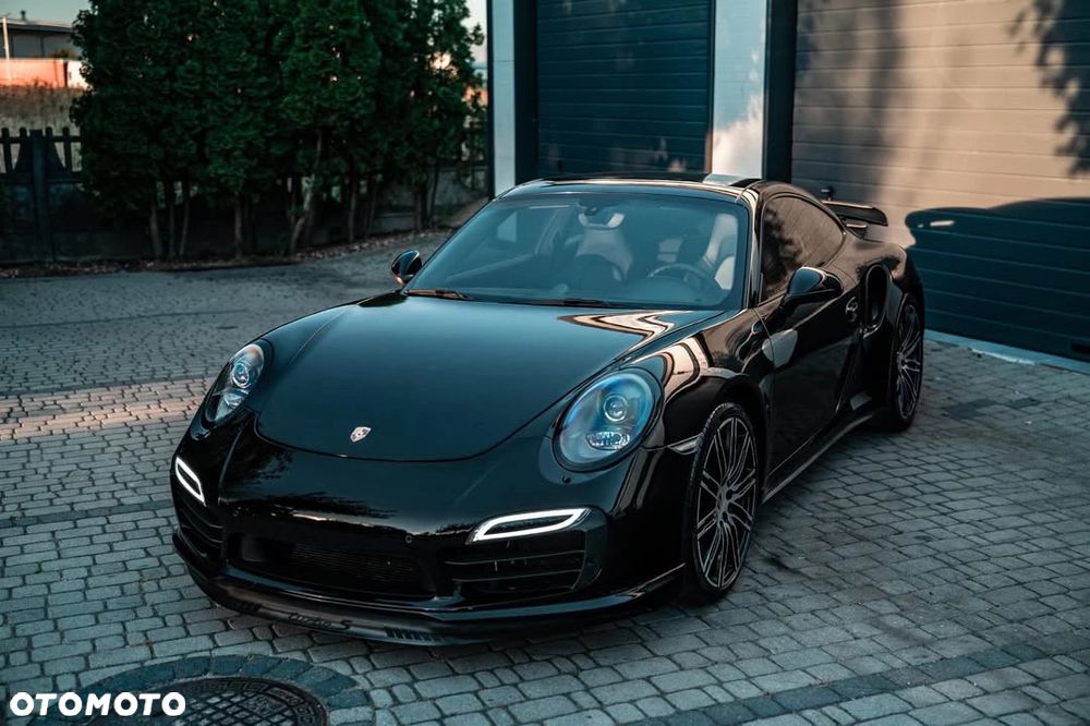 Porsche 911 Turbo - 20