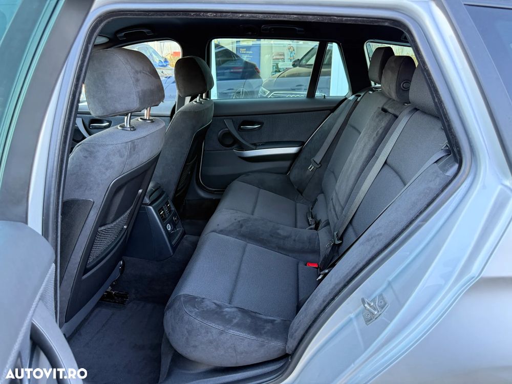 BMW Seria 3 318d - 13