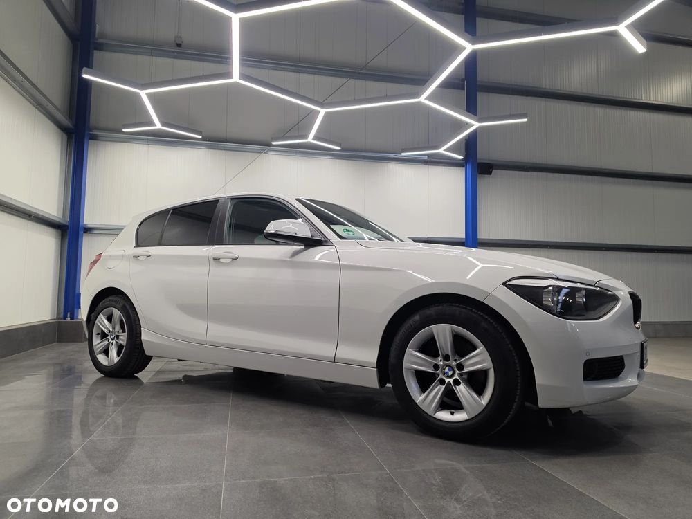 BMW Seria 1 116d DPF - 9