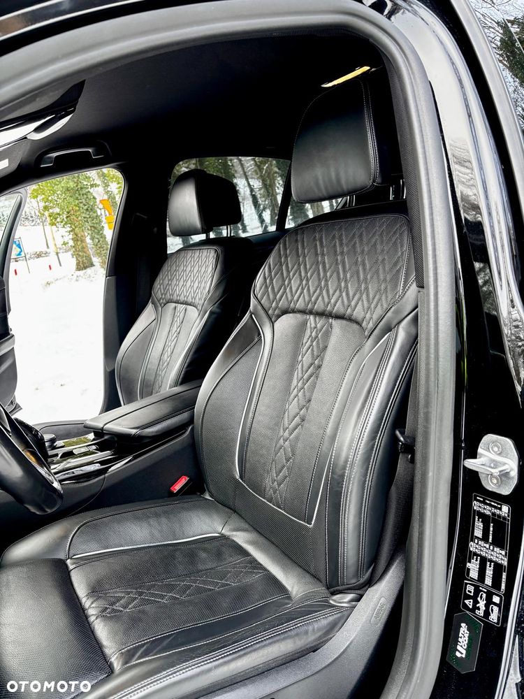 BMW Seria 5 520d xDrive M Sport sport - 12