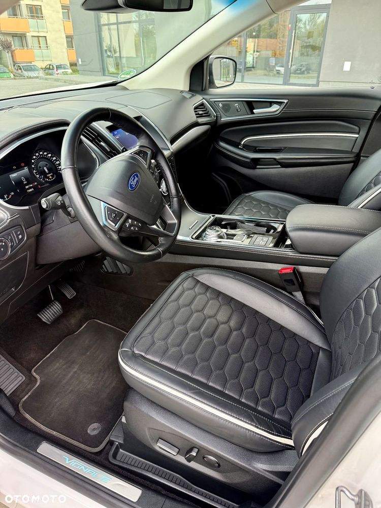 Ford Edge - 26