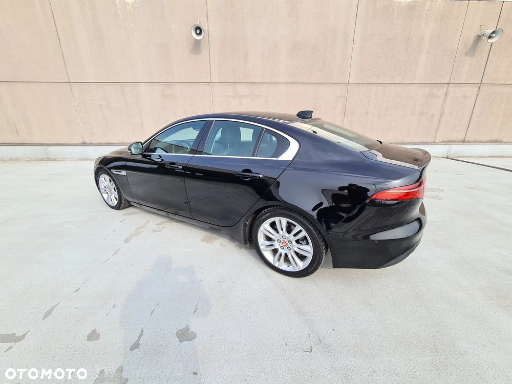 Jaguar XE D200 SE - 5