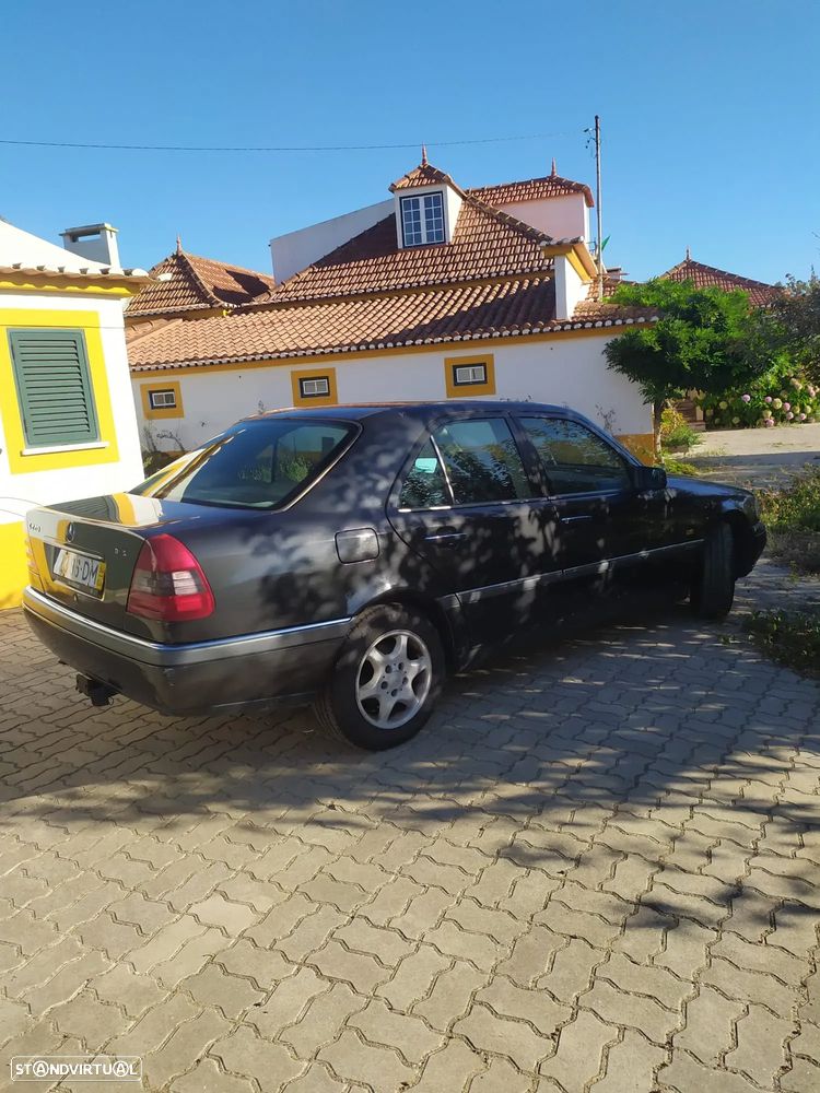 Mercedes-Benz C 220 D Elegance - 4