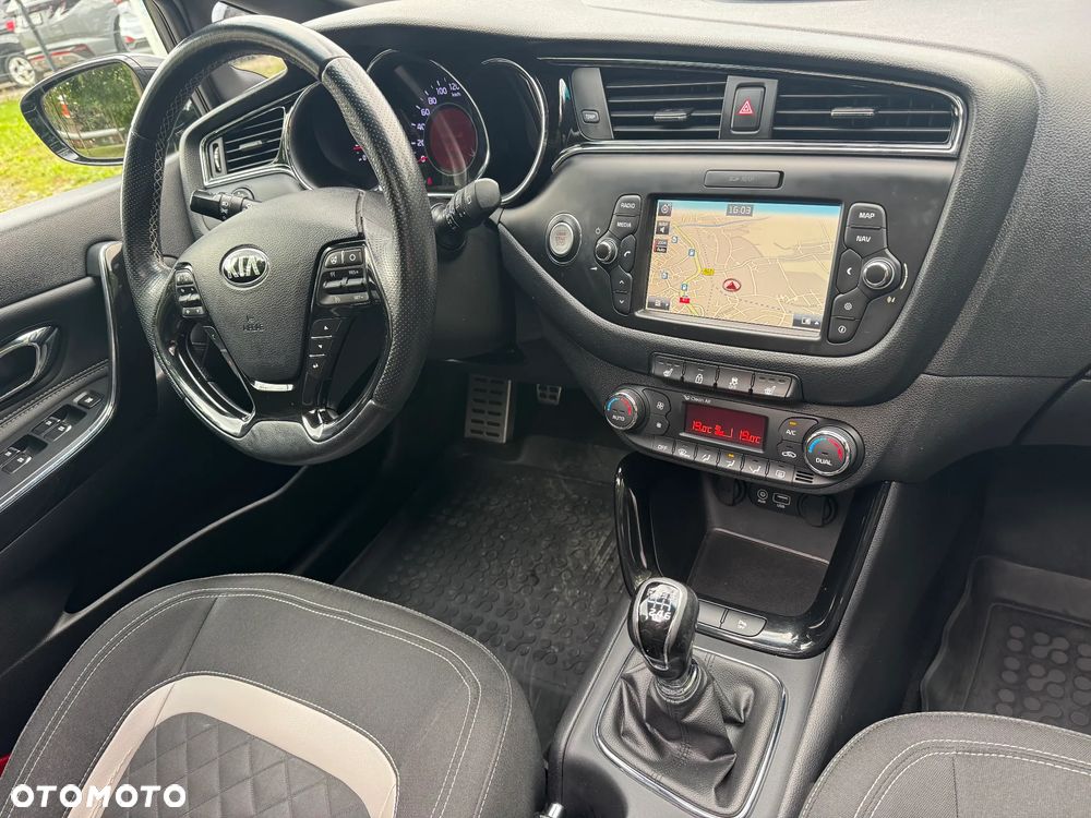 Kia Ceed 1.6 CRDi GT Line - 29