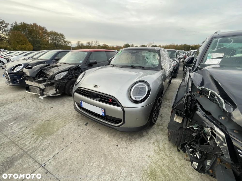 MINI Cooper S Essential Trim - 1