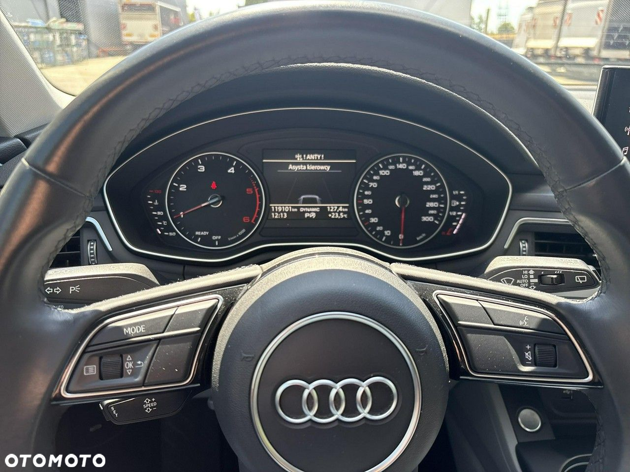 Audi A4 2.0 TDI S tronic - 28