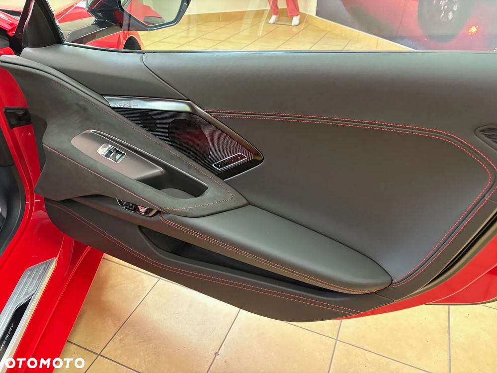 Chevrolet Corvette - 15