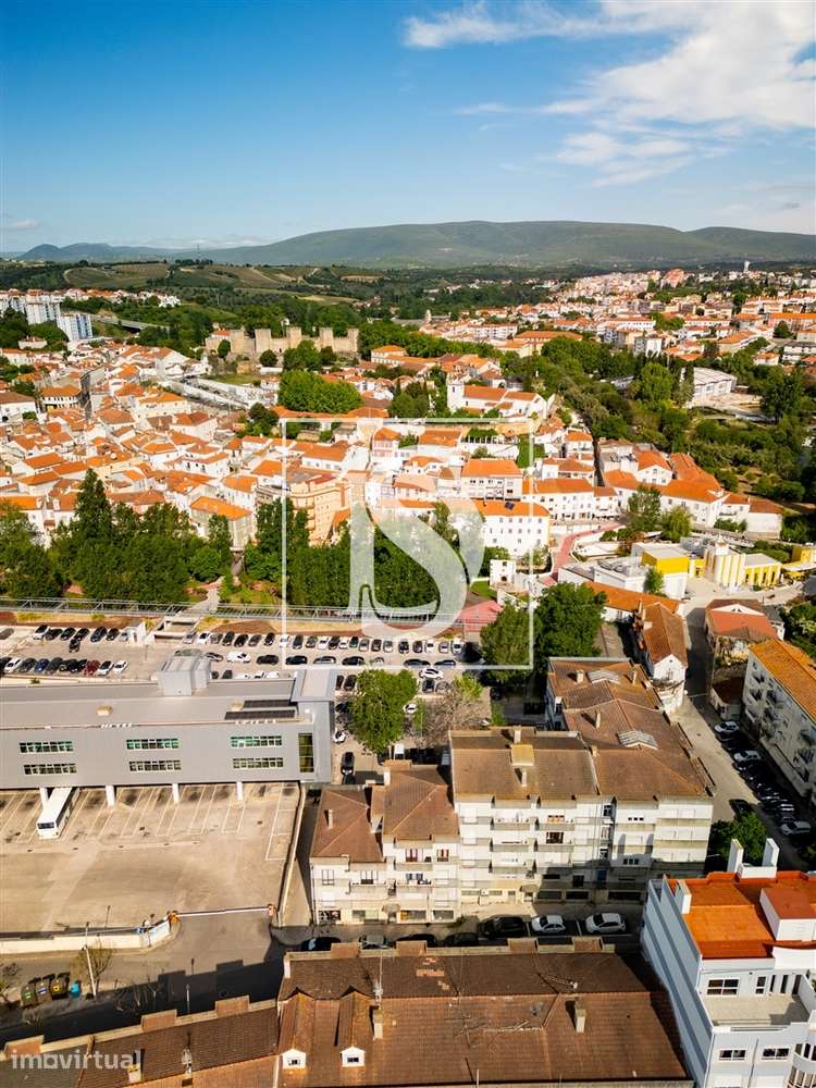 Apartamento T3 para Venda – Localização Privilegiada em Torres Novas - Grande imagem: 3/23