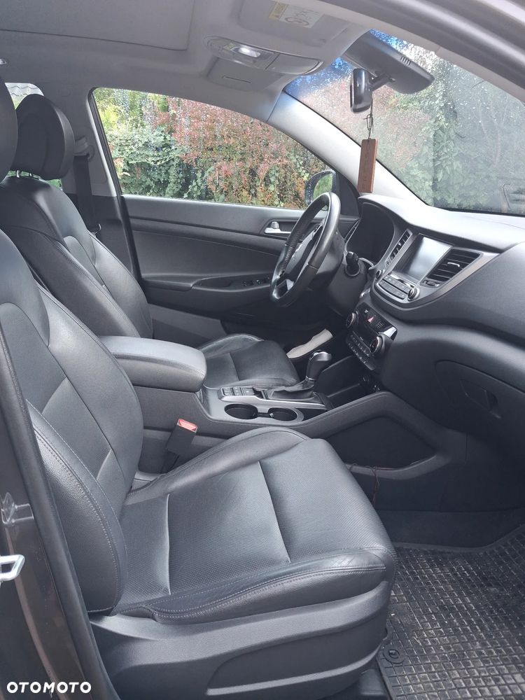 Hyundai Tucson 2.0 CRDI 4WD Automatik Premium - 6