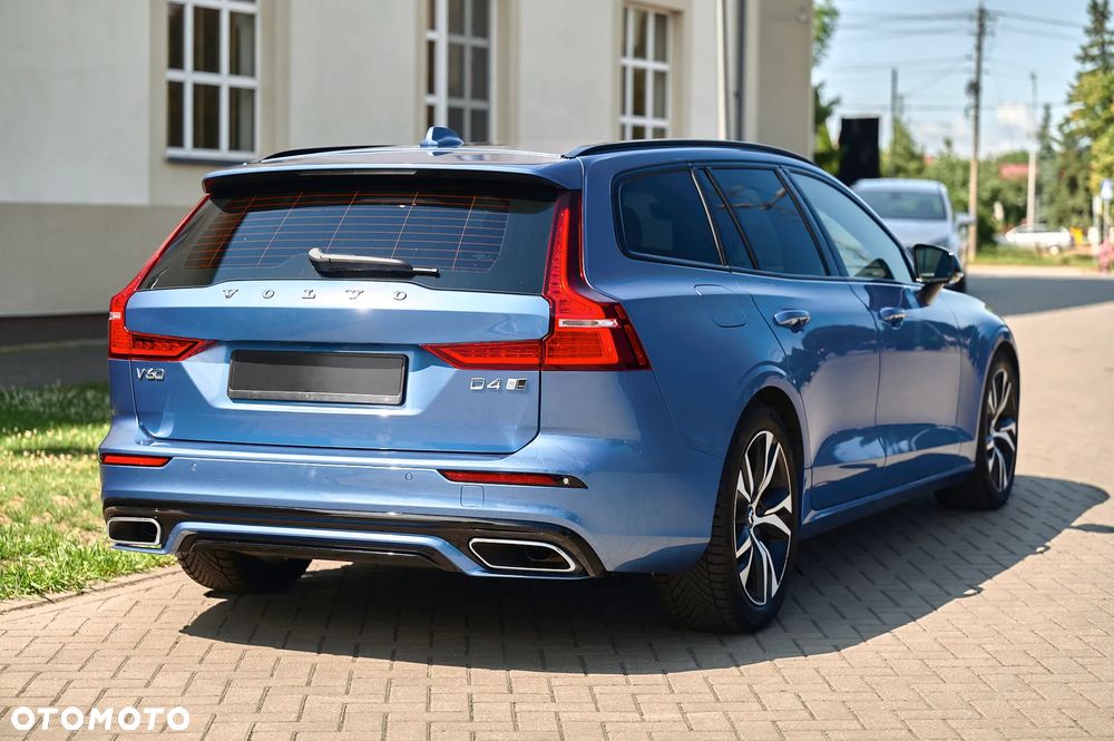 Volvo V60 D4 AWD Geartronic R-Design - 17