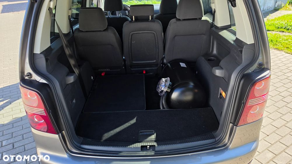 Volkswagen Touran 1.6 United - 10