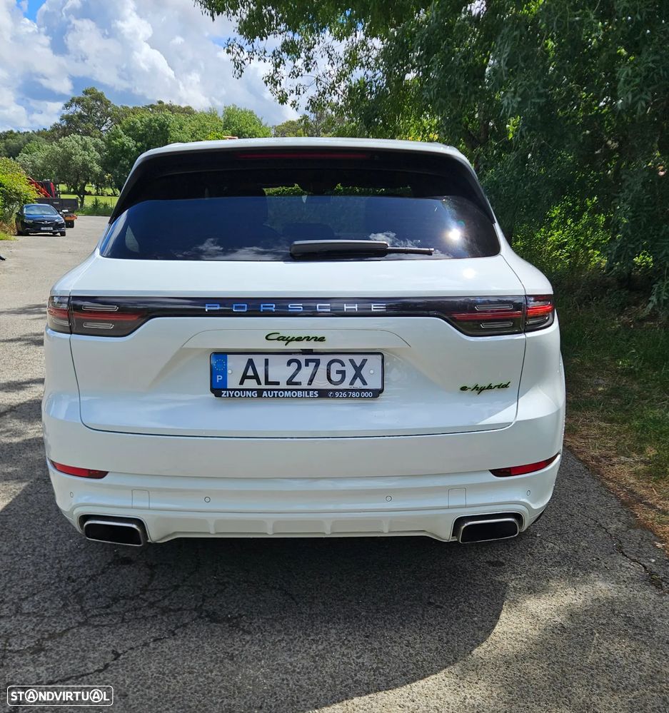 Porsche Cayenne S - 6
