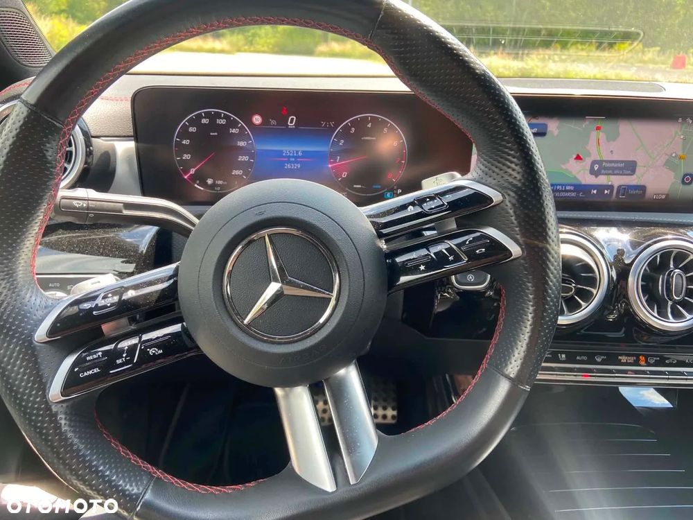 Mercedes-Benz CLA 220 4-Matic AMG Line 7G-DCT - 14