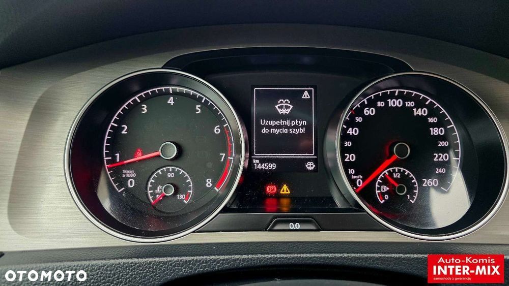Volkswagen Golf - 27