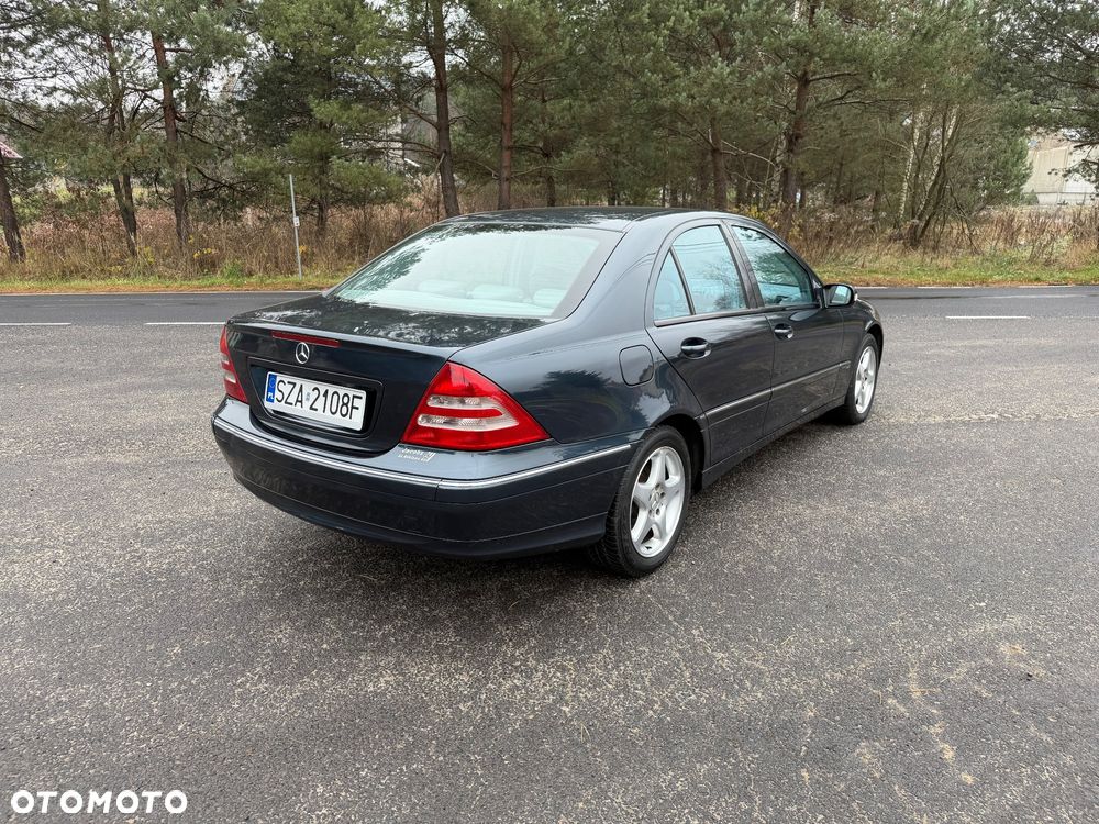 Mercedes-Benz Klasa C 220 T CDI Avantgarde - 6
