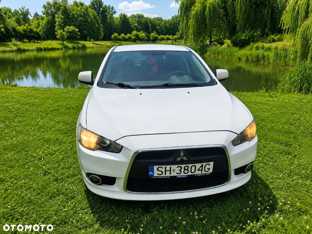 Mitsubishi Lancer - 1