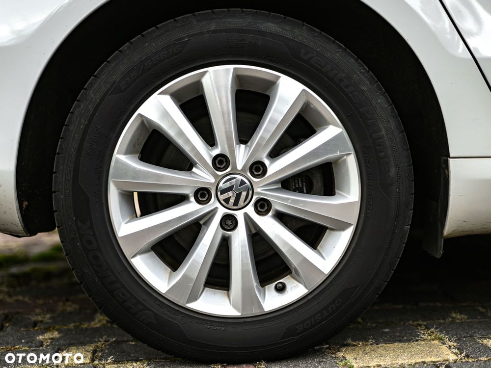 Volkswagen Passat 2.0 Blue TDI SCR Highline - 30