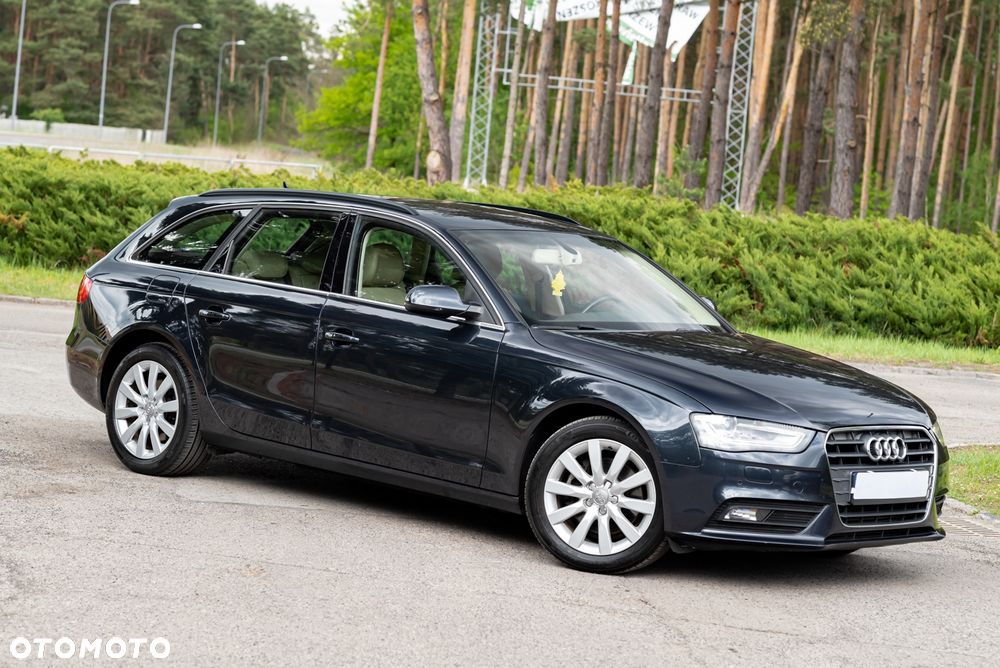Audi A4 Avant 2.0 TDI DPF multitronic Attraction - 4