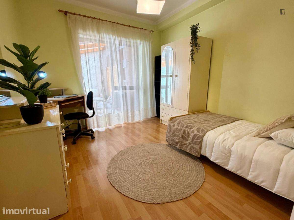Apartamento com 3 quartos - localizado em Montes Claros Coimbra - Grande imagem: 4/27