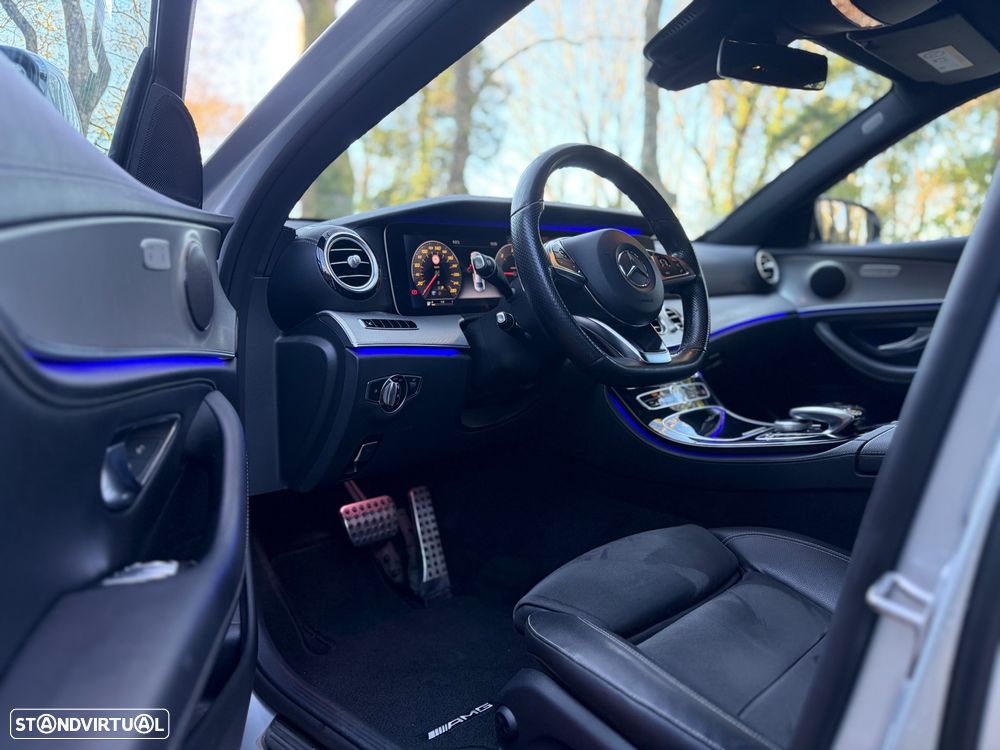 Mercedes-Benz E 220 d AMG Line - 22