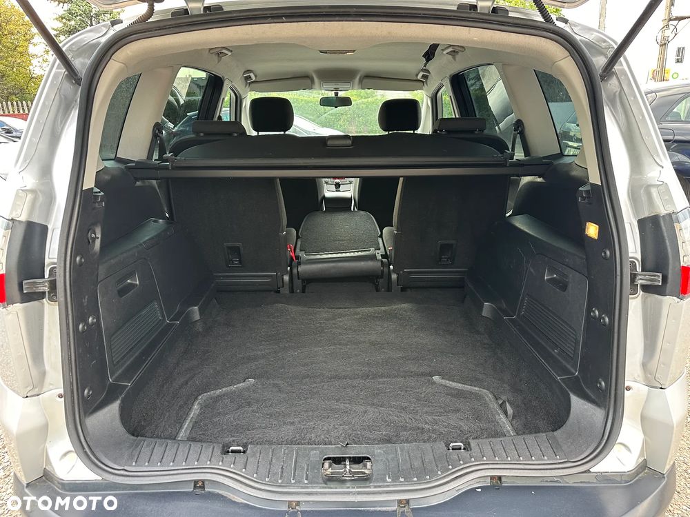 Ford S-Max - 25
