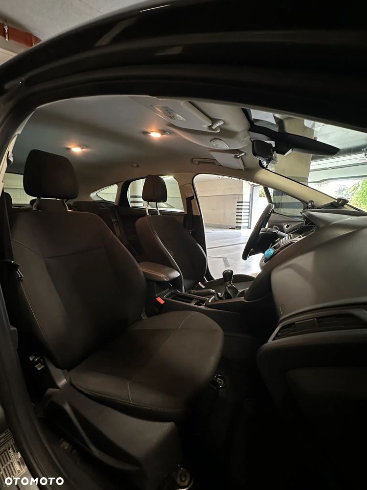 Ford Focus - 19