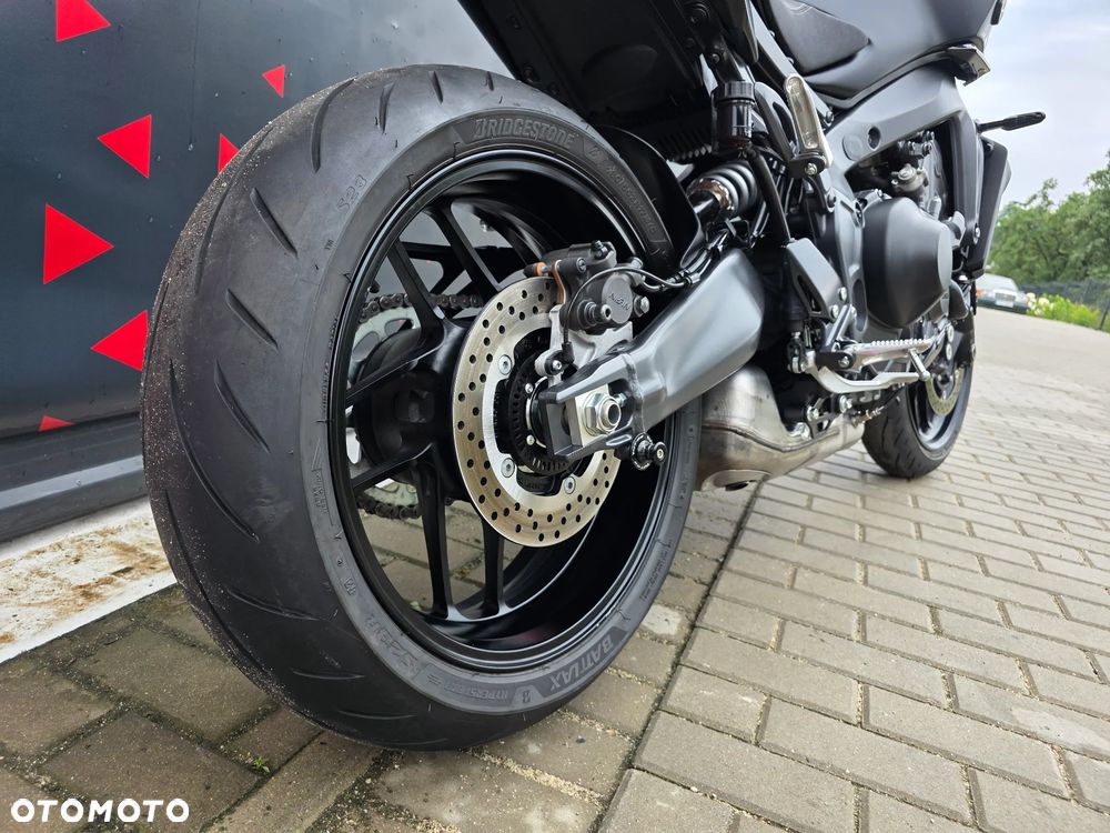Yamaha MT - 20