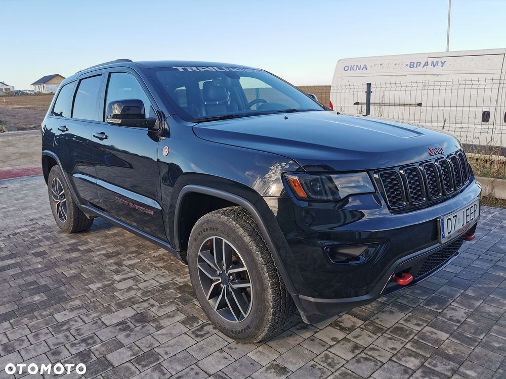 Jeep Grand Cherokee - 16