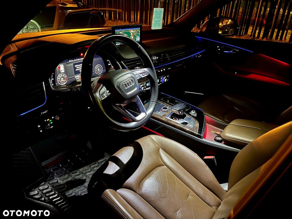 Audi Q7 - 35