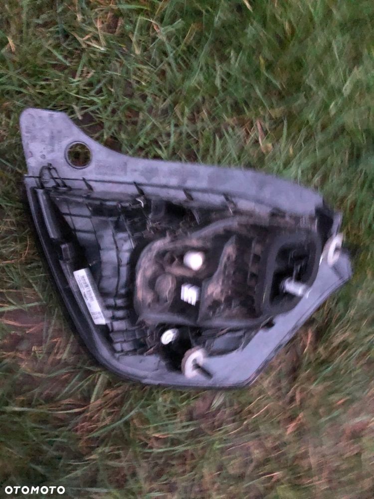 RENAULT TWINGO III LIFT LEWA LAMPA TYŁ 265551677R - 3