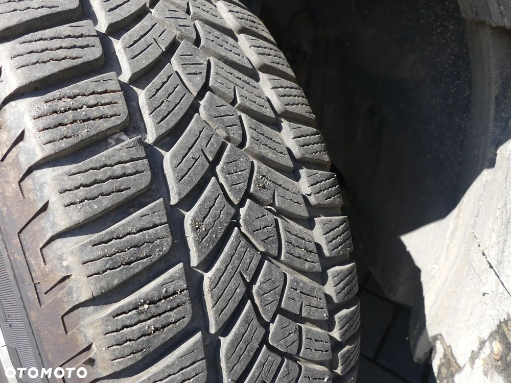 Dacia Duster 1.6 SCe Laureate S&S - 19