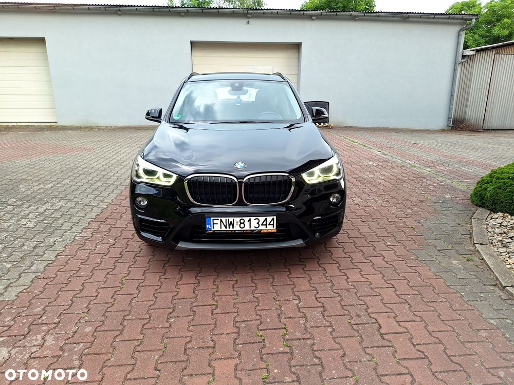 BMW X1 xDrive18d Sport Line - 35